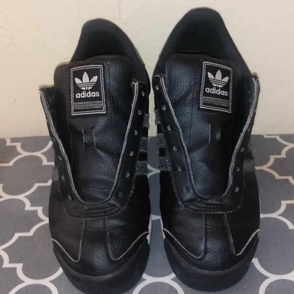 Adidas/ SAMOA / size 5 1/2